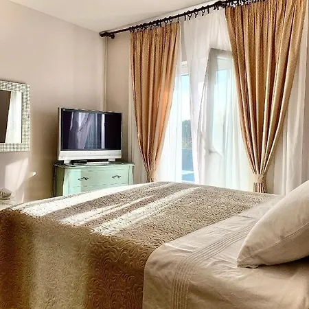 Endi,a Gem Near Sibenik * Unesic