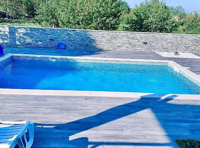 Endi,a Gem Near Sibenik * Unesic