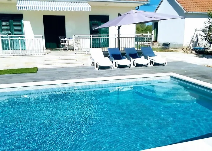 Endi,a Gem Near Sibenik Vila *